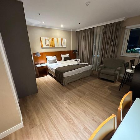 Barra Da Tijuca - 9 - Flat Premium Com Cozinha, Fogao Cooktop, Geladeira Grande, Smart Tv Grande, Lindo E Muitissimo Confortavel, Balsa Para A Praia Gratis E Estacionamento Gratuito Рио де Жанейро Екстериор снимка
