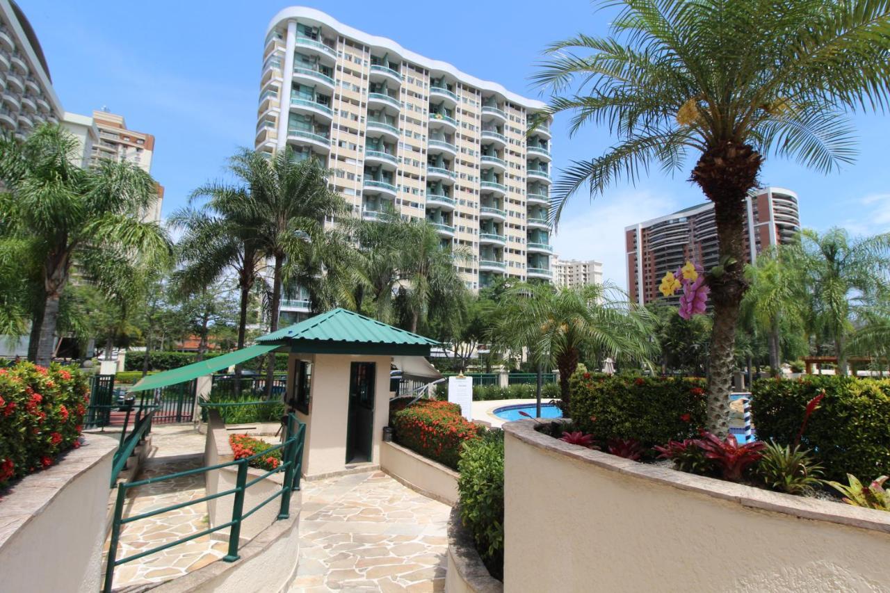 Barra Da Tijuca - 9 - Flat Premium Com Cozinha, Fogao Cooktop, Geladeira Grande, Smart Tv Grande, Lindo E Muitissimo Confortavel, Balsa Para A Praia Gratis E Estacionamento Gratuito Рио де Жанейро Екстериор снимка
