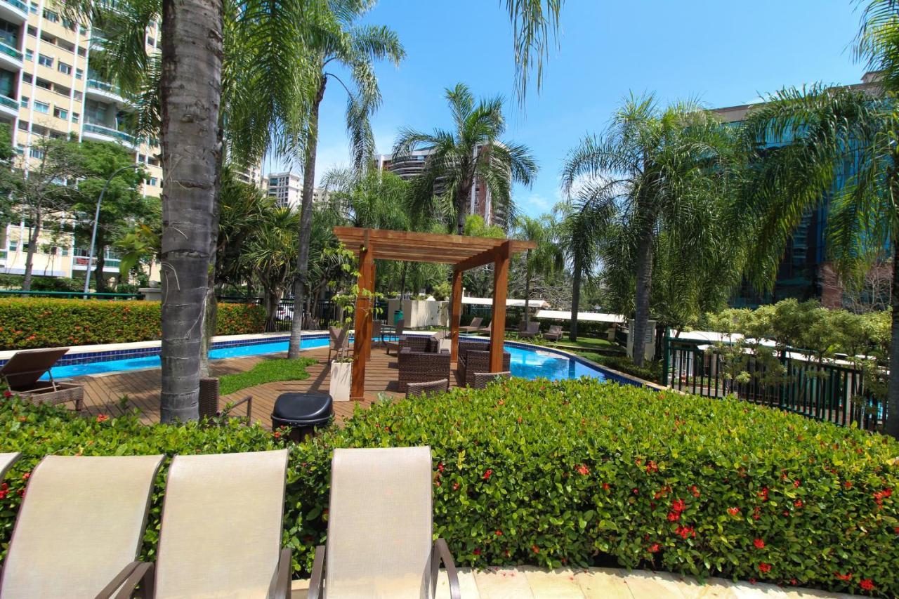 Barra Da Tijuca - 9 - Flat Premium Com Cozinha, Fogao Cooktop, Geladeira Grande, Smart Tv Grande, Lindo E Muitissimo Confortavel, Balsa Para A Praia Gratis E Estacionamento Gratuito Рио де Жанейро Екстериор снимка