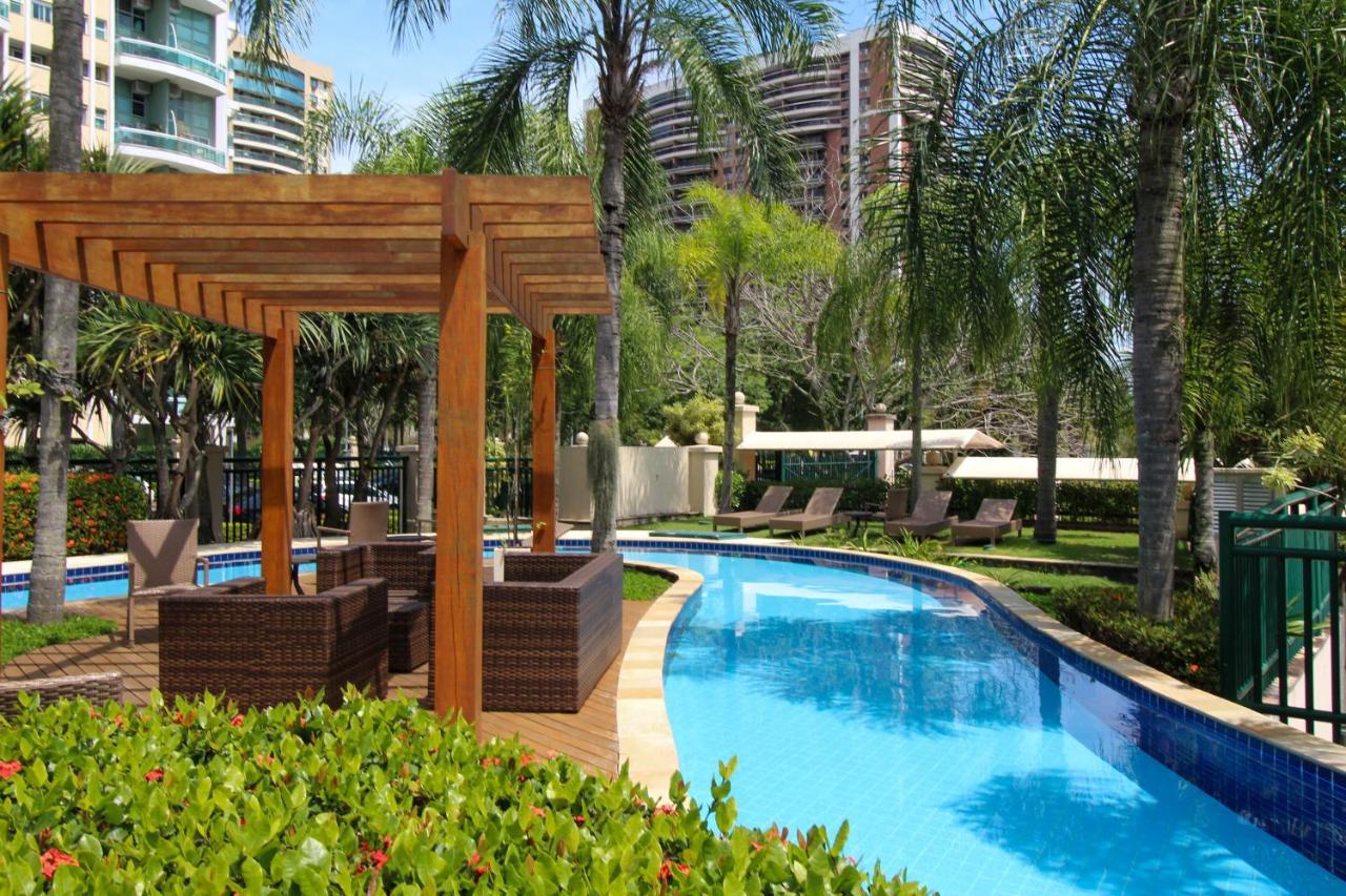 Barra Da Tijuca - 9 - Flat Premium Com Cozinha, Fogao Cooktop, Geladeira Grande, Smart Tv Grande, Lindo E Muitissimo Confortavel, Balsa Para A Praia Gratis E Estacionamento Gratuito Рио де Жанейро Екстериор снимка