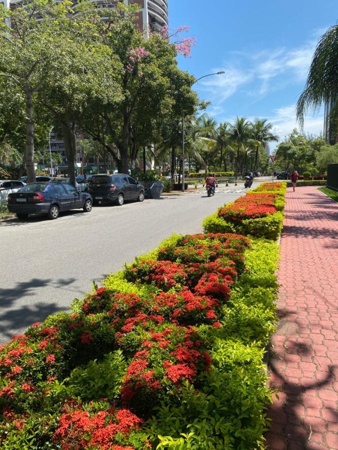 Barra Da Tijuca - 9 - Flat Premium Com Cozinha, Fogao Cooktop, Geladeira Grande, Smart Tv Grande, Lindo E Muitissimo Confortavel, Balsa Para A Praia Gratis E Estacionamento Gratuito Рио де Жанейро Екстериор снимка