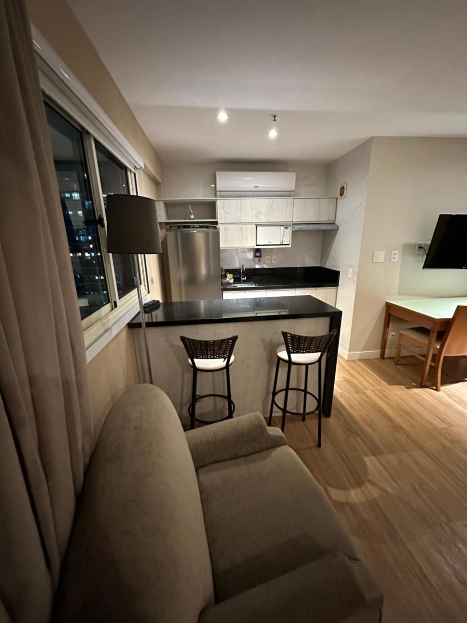 Barra Da Tijuca - 9 - Flat Premium Com Cozinha, Fogao Cooktop, Geladeira Grande, Smart Tv Grande, Lindo E Muitissimo Confortavel, Balsa Para A Praia Gratis E Estacionamento Gratuito Рио де Жанейро Екстериор снимка